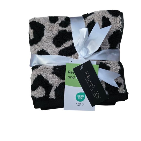 Rachel Zoe Leopard Set of 4 Washcloths Towels NWT - Picture 1 of 2